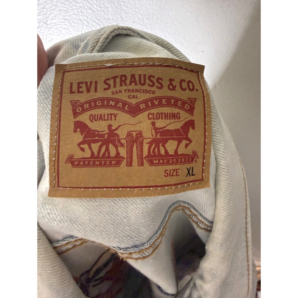 Levis Ex-Boyfriend Embroidered Floral Denim Light Wash‎ Trucker Jacket Size XL - Picture 3 of 5